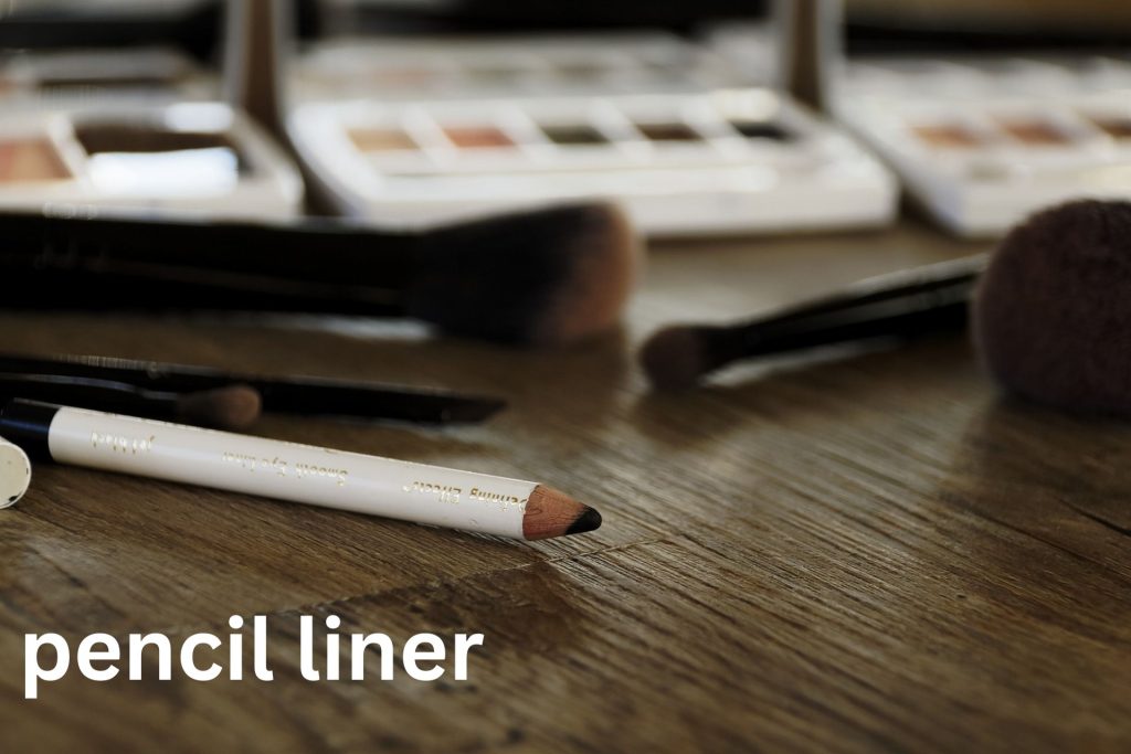  pencil liner